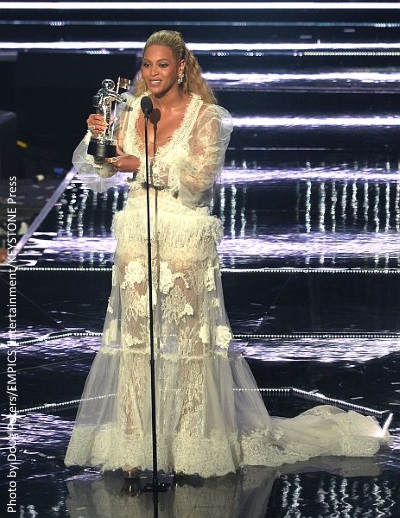 Beyonce steals the show at MTV VMAs