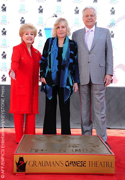 Robert Osborne with Debbie Reynolds and Kim Novak in 2012