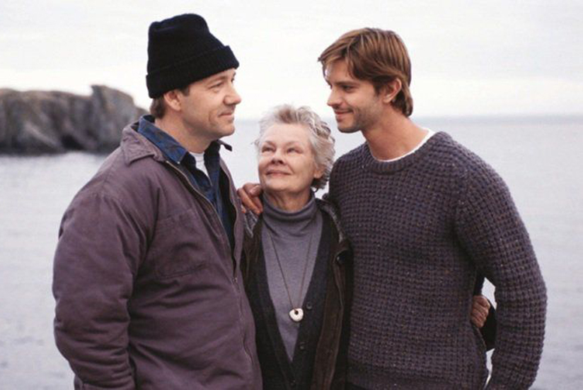 Kevin Spacey, Judi Dench and Jason Behr in The Shipping News (2001)